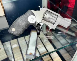 Taurus .22 Magnum Orlando Estate Auction