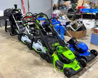 Lawn Mowers Orlando Estate Auction