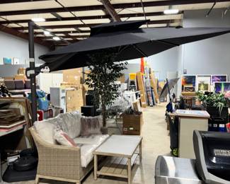 Patio Umbrella and Patio Set Orlando Estate Auction