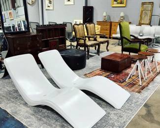 Pool Loungers, Accent Chairs and Adjustable Stools Orlando Estate Auction