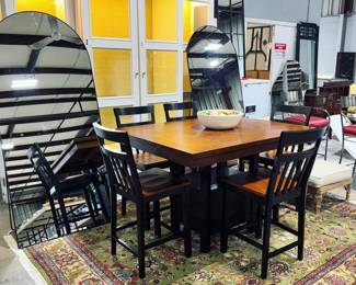 High Top Table and Chairs & Full Length Mirrors Orlando Estate Auction