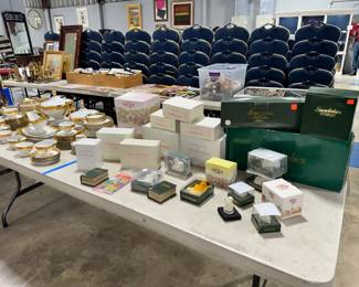 Snowbabies and Superior China Orlando Estate Auction