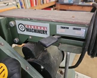 Top sander and side sander
