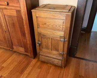 Small oak icebox
