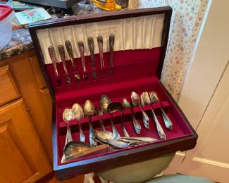 Silverplate set