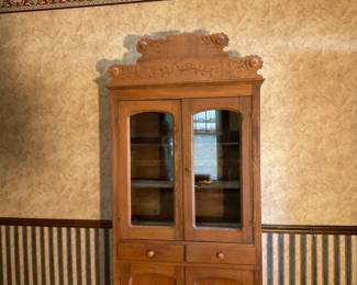 Kitchen cupboard