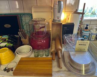 Cuisinart ice cream maker, pampered chef, kitchen, scale, black, and decker grinder, etc.