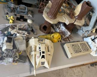 Star Wars large toys