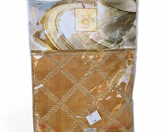 Lenox Fine Table Linens Laurel Leaf Oval Tablecloth