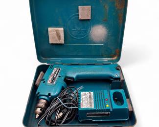 Makita Cordless Driver Drill