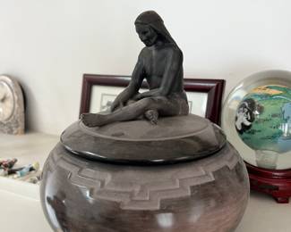 $40. MELORA NEAVES  POTTERY JAR.
