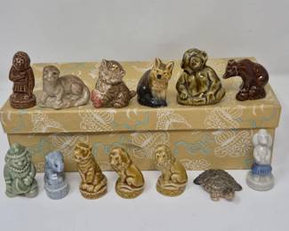 48 TinyTalesWadeWhimsiesPorcelainAnimalFigurines