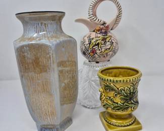 23 MidCenturyPotteryTrioHullWilkinsonInargoVessels