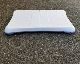 19 NintendoWiiFitBalanceBoardMotionControlFitnessFun
