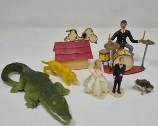52 PocketSizedPlayVintagePlasticMiniToysfromthePast