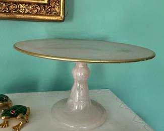 cake stand