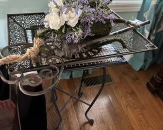 tray table