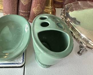 bath accessories