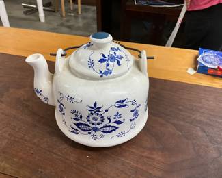 Porcelain Blue Onion Design Teapot