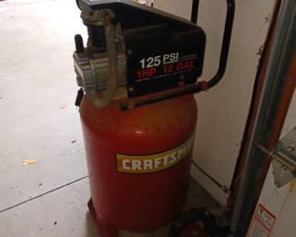 Craftsman 1 horse 12 gallon air compressor