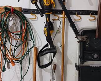 DeWalt battery weed whip