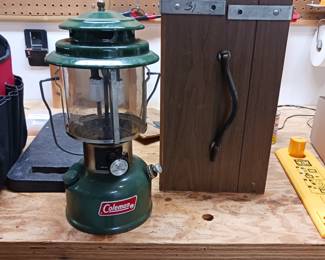 1973 Coleman lantern