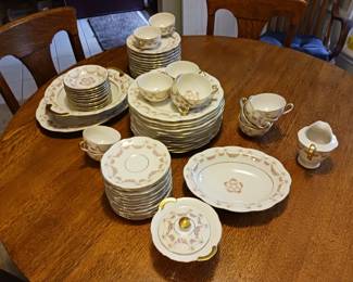 Theodore Haviland Hamilton bone china set