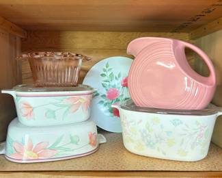 Vintage Fiesta Pink Disc Pitcher
Vintage CorningWare casserole dish, "Pastel Bouquet"
Vintage Corning Ware casserole dish, “Peony“
