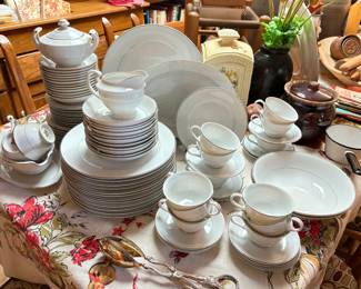Dishes by Harmony House, “Mary”