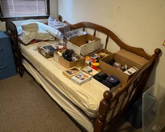 twin daybed with trundle