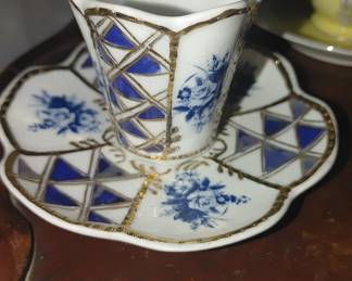 Demitasse cup