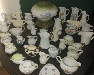Porcelain and ceramic creamers