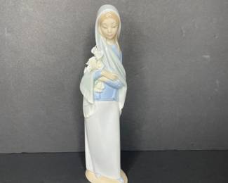 Lladro porcelain figurine