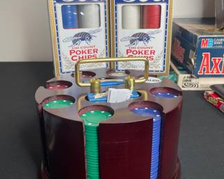 Poker wood carousel & Bee poker chips