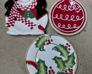 Fitz & Floyd holiday plates