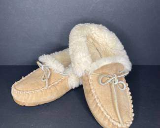 LL Bean slippers