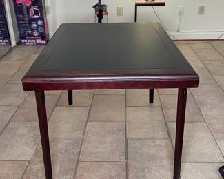 Vtg. card table and 4 folding chairs (not pictured)