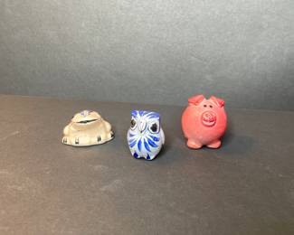 Mini animal figurines