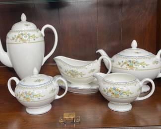 Wedgwood bone china Petersham pattern serving pieces