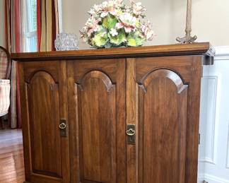 Pennsylvania House Flip Top Server Buffett on Wheels