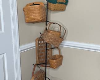 Assortment of baskets & basket hanging rack