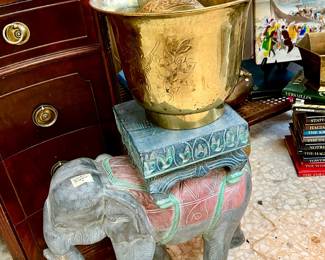 LARGE WOODEN ELEPHANT PLANT STAND.
