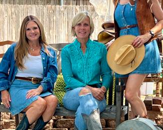 COWGIRL GEAR, BOOTS, JEANS, AND COWBOY HATS!