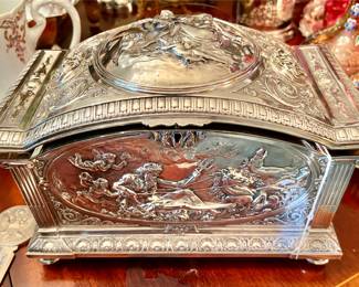 ANTIQUE SILVER CHASED JEWELRY BOX.