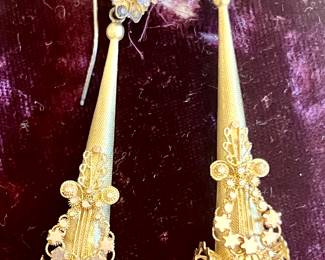 Antique 14k Victorian torpedo earrings 