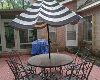Outdoor table with 5 chairs, umbrella