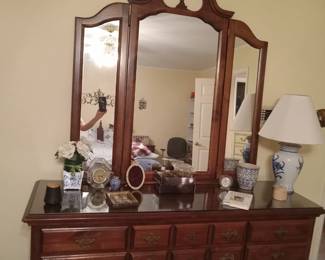 Triple dresser with mirror