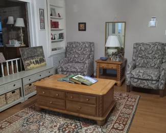 Wood coffee table, 2 matching end tables, all with storage, 2 matching Recliners, mirror, books