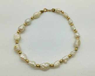 14K Yellow Gold and Freshwater Pearl Bracelet