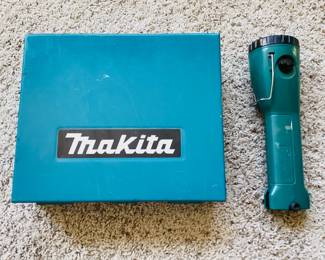 Makita 9.6V Cordless Drill and Flashlight